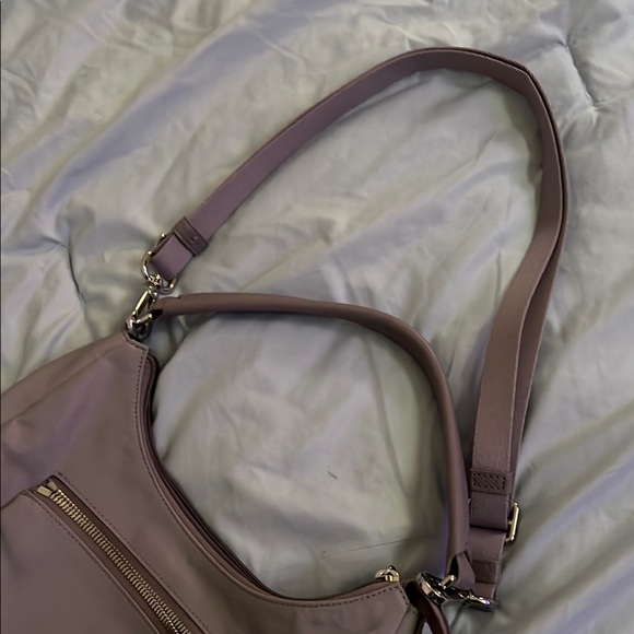 Elegant Tumi  Shoulder Bag - Picture 11 of 11